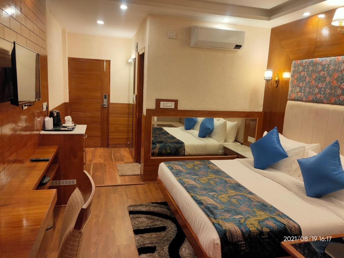 Suryansh Regency Manali Centrally Heated Air Cooled With Private Balconies Манали Экстерьер фото
